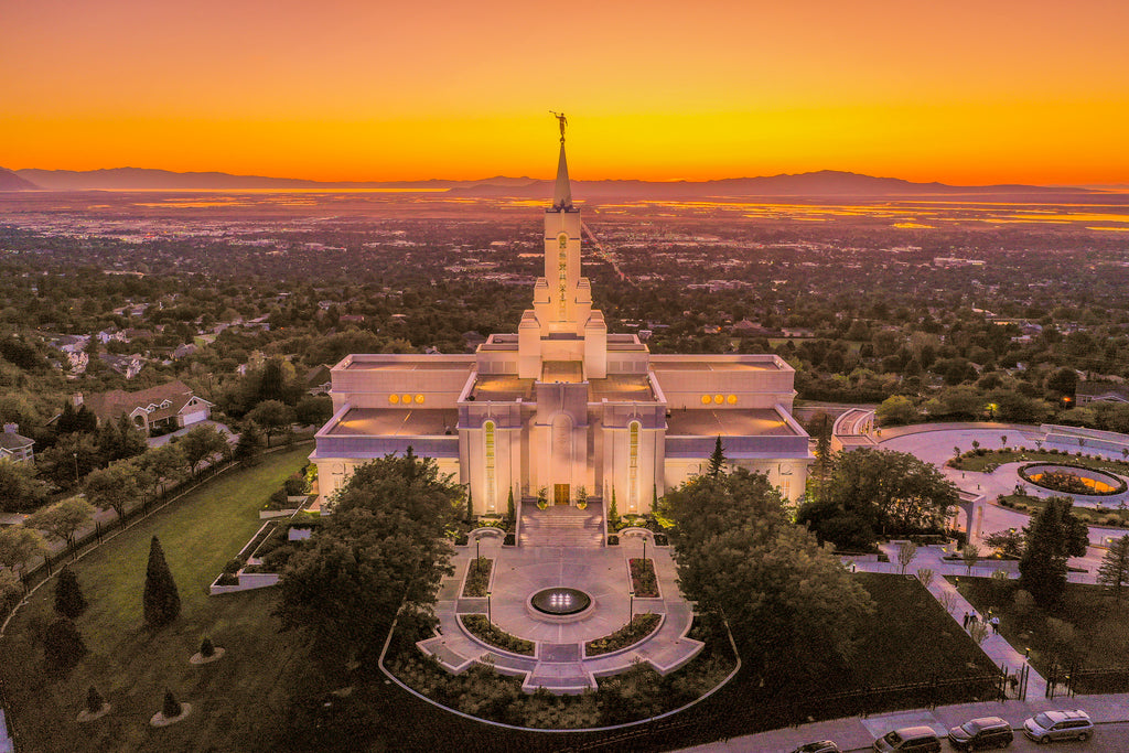Golden Serenity: Bountiful Utah Temple at Sunset