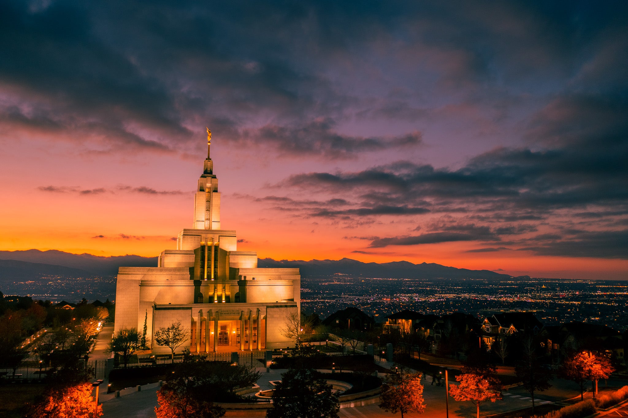 Twilight Majesty of the Draper Temple