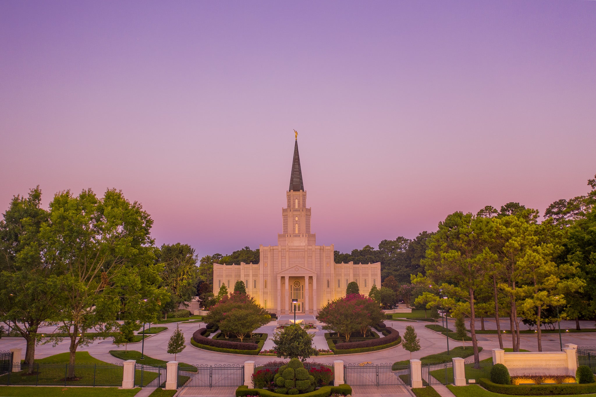 Holiness to the Lord at Dusk