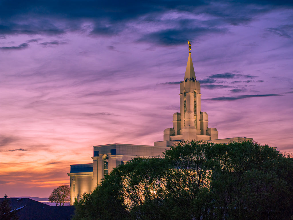 Serene Splendor: Bountiful Utah Temple at Twilight